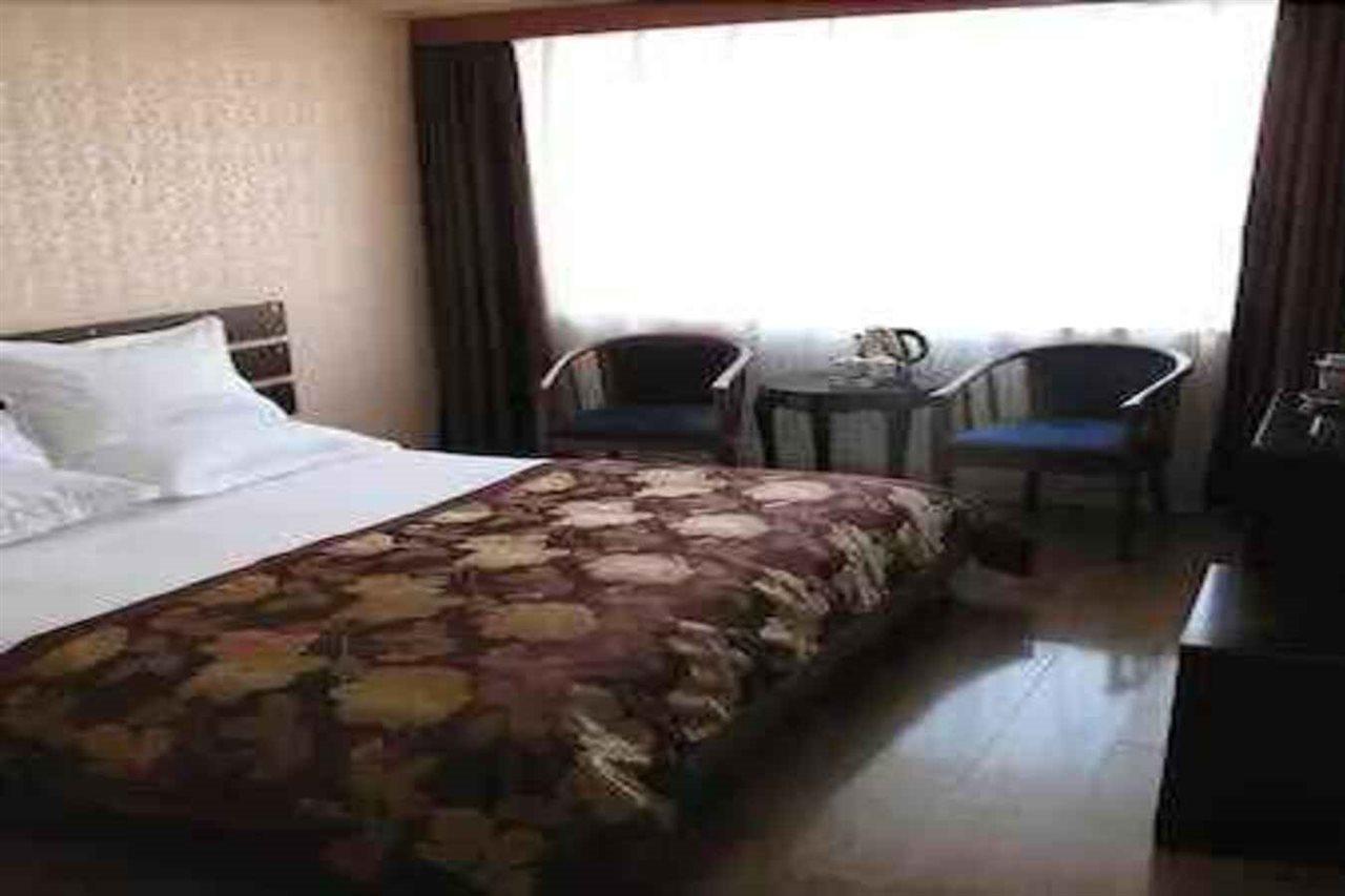 7Days Premium Chongqin Jiangbei International Airport Hub Station Hotell Chongqing Exteriör bild